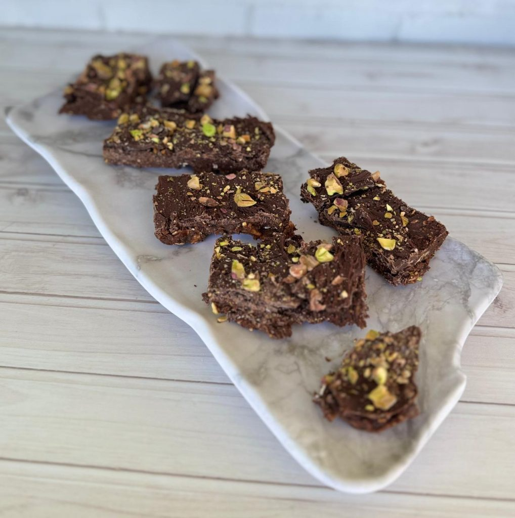 Brownie saludable con almendras y chocolate: receta fácil con frutos secos